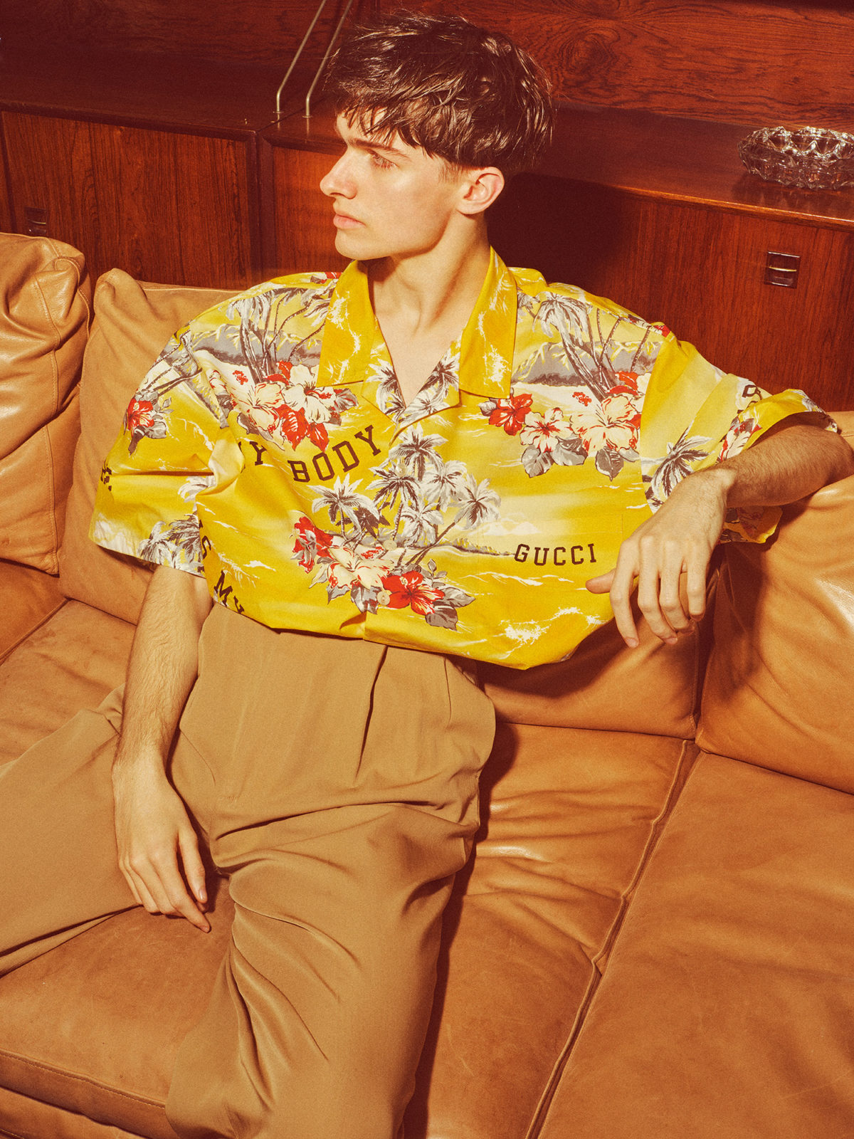 L'Officiel Hommes Pierre de Maere par Arno Lam et Arthur Mayadoux en Gucci